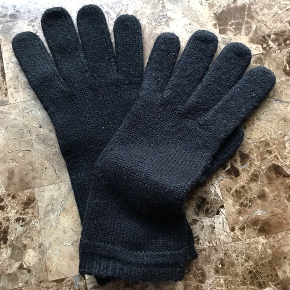 Boot Cuffs Faux Fur Black and black glove set. - Picture 2 of 2